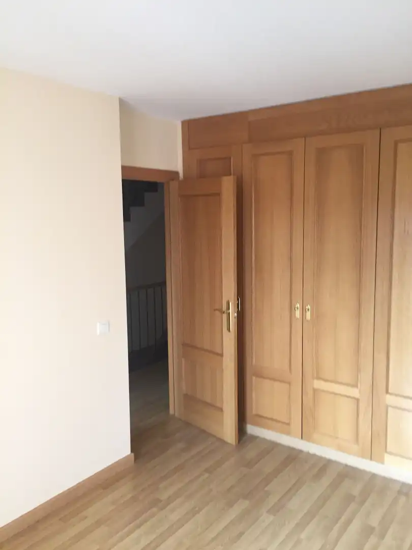 Habitación de Casa adosada en venta en Méntrida con Aire acondicionado, Calefacción y Jardín privado