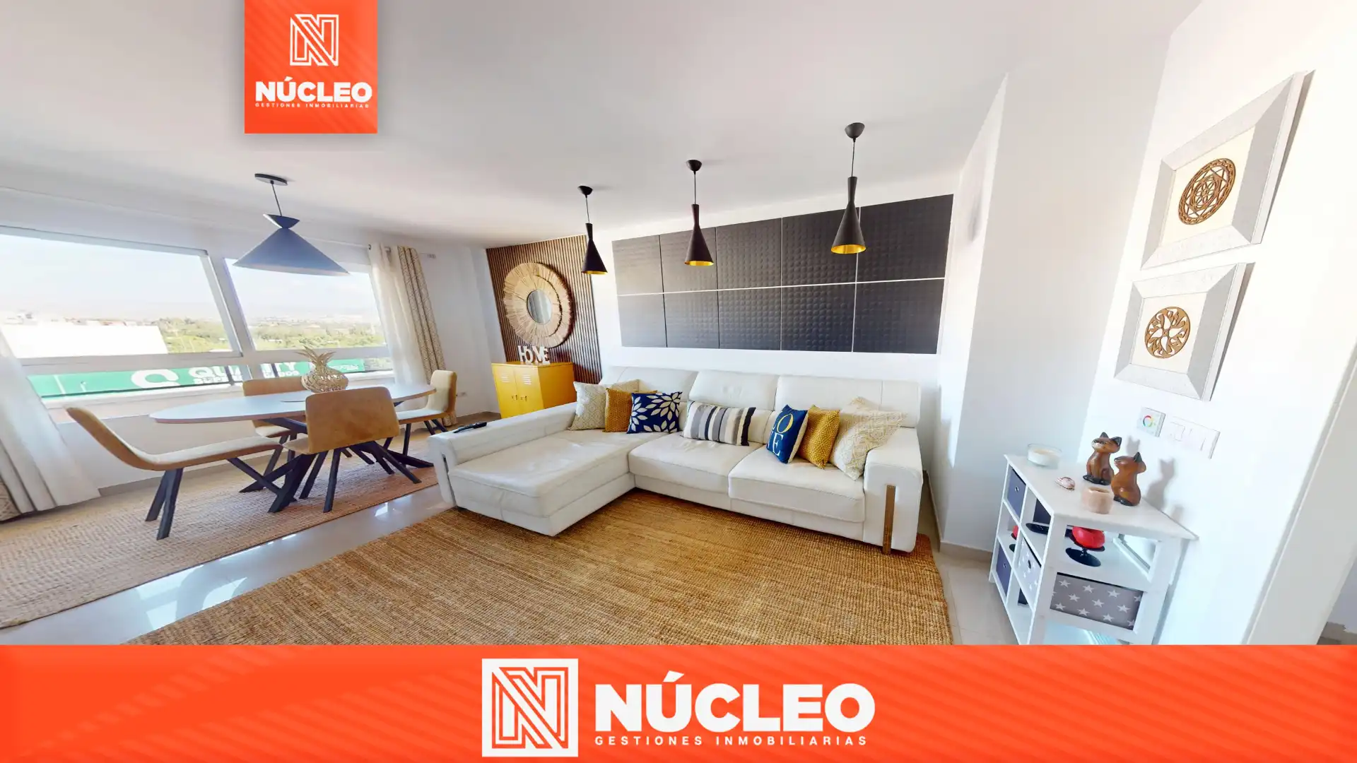 Penthouse with terrace for sale in Calle Cervantes