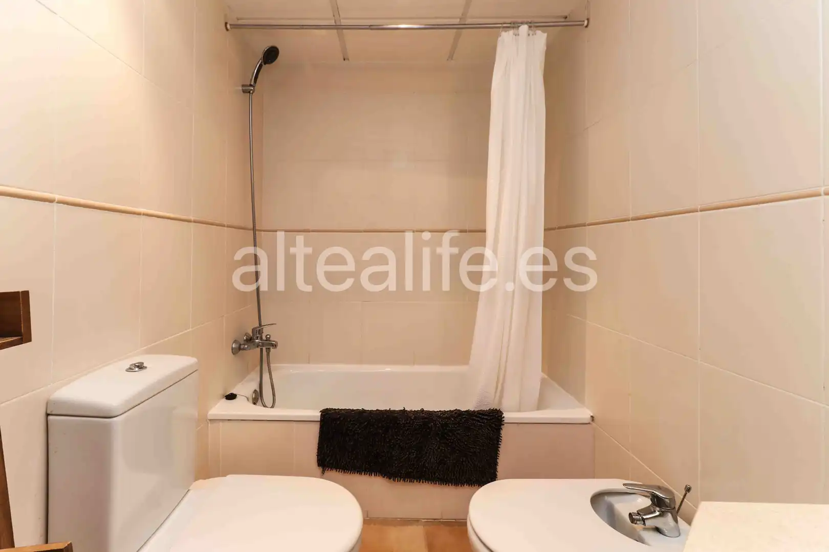 Baño de Apartamento de alquiler en Altea con Terraza, Amueblado y Horno