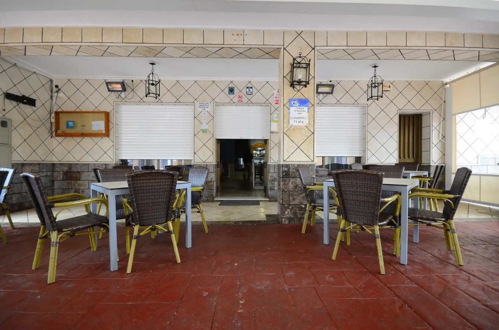 Local en venta en Mazagón