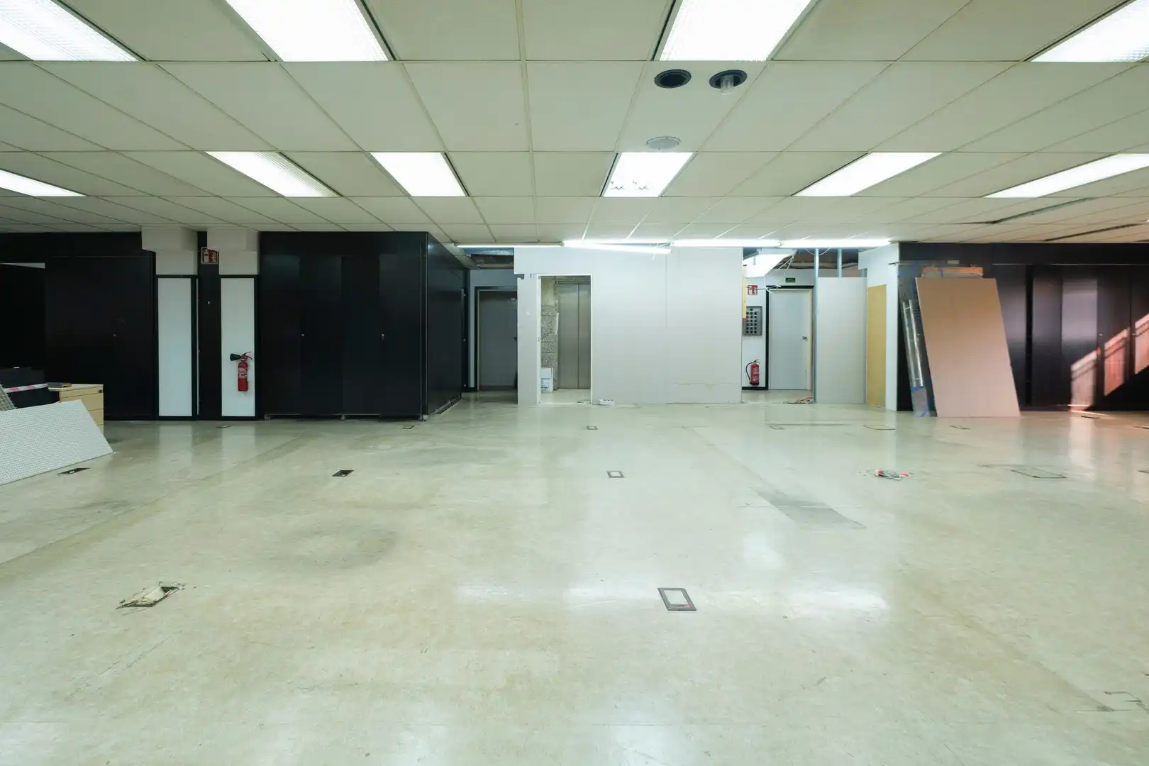 Office for rent in Mataró  with Alarm
