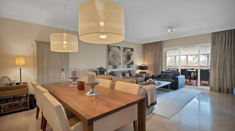 Foto 2 de Apartament en venda a Calle Pico Alcazaba, 15, Benatalaya, Málaga