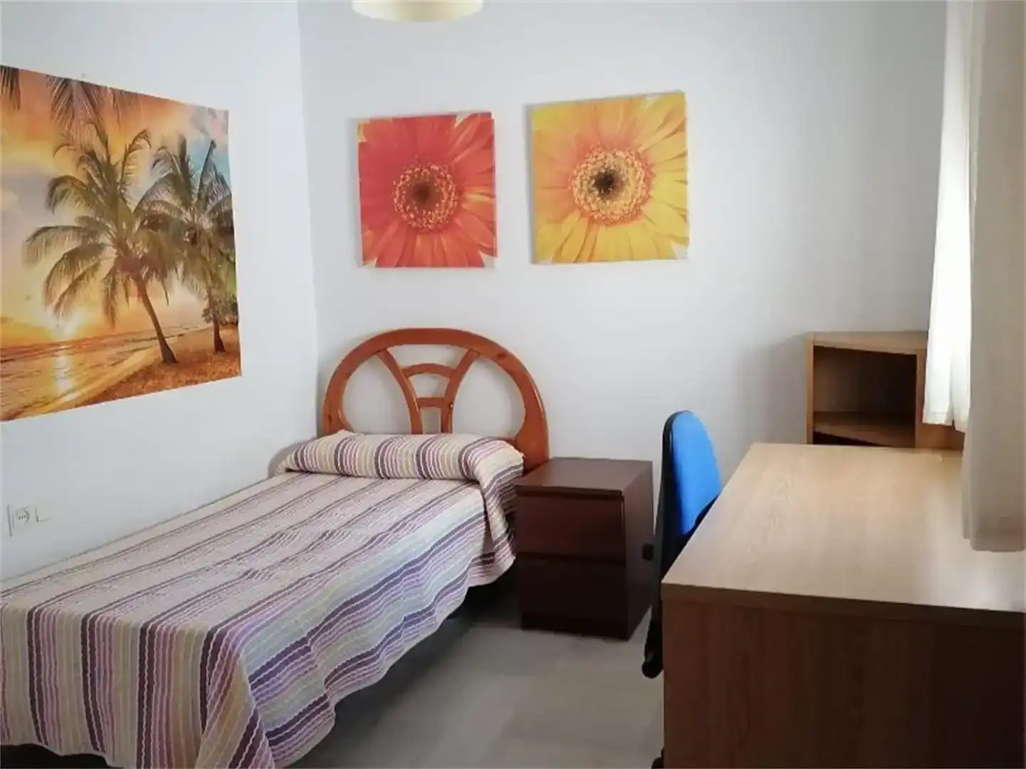 Habitación de Casa adosada de alquiler en Centro