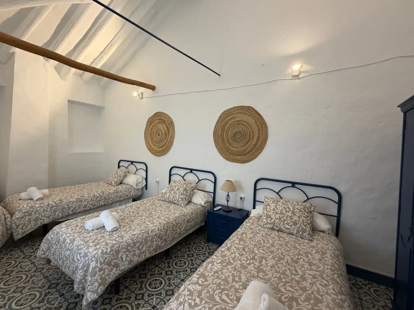 Dormitori de Finca rústica en venda en Villanueva del Trabuco amb Jardí privat, Terrassa i Traster