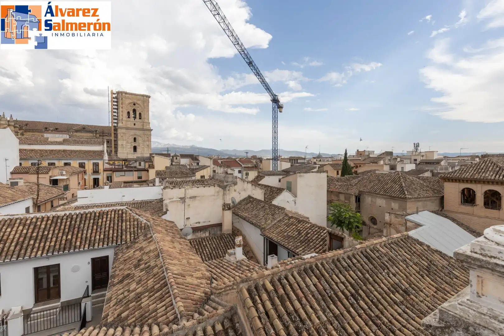 Vista exterior de Ático en venta en Granada