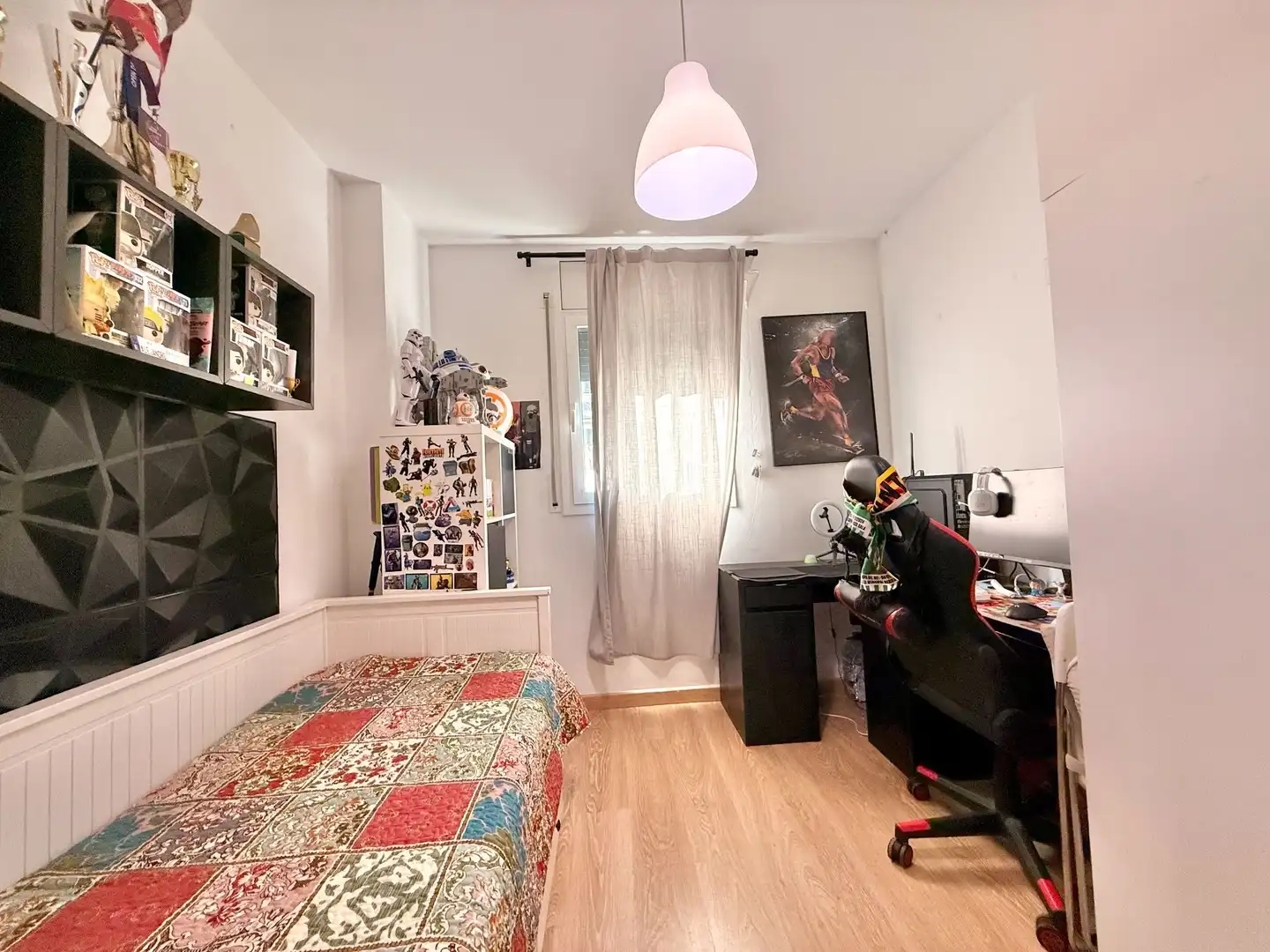 Habitación de Piso en venta en Badalona con Calefacción, Terraza y Piscina comunitaria