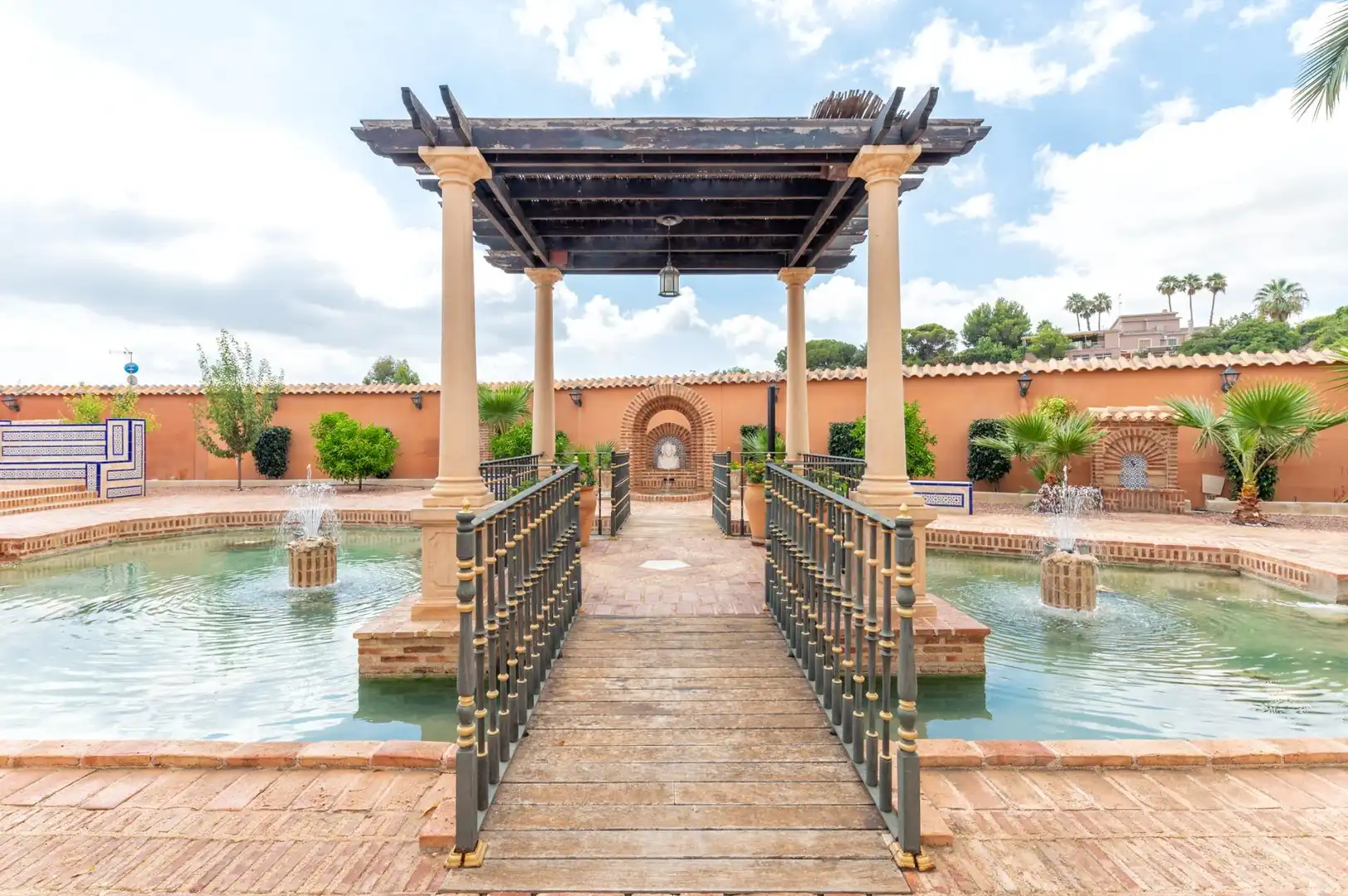 Terrassa de Casa o xalet en venda en Elche / Elx amb Aire condicionat, Calefacció i Jardí privat