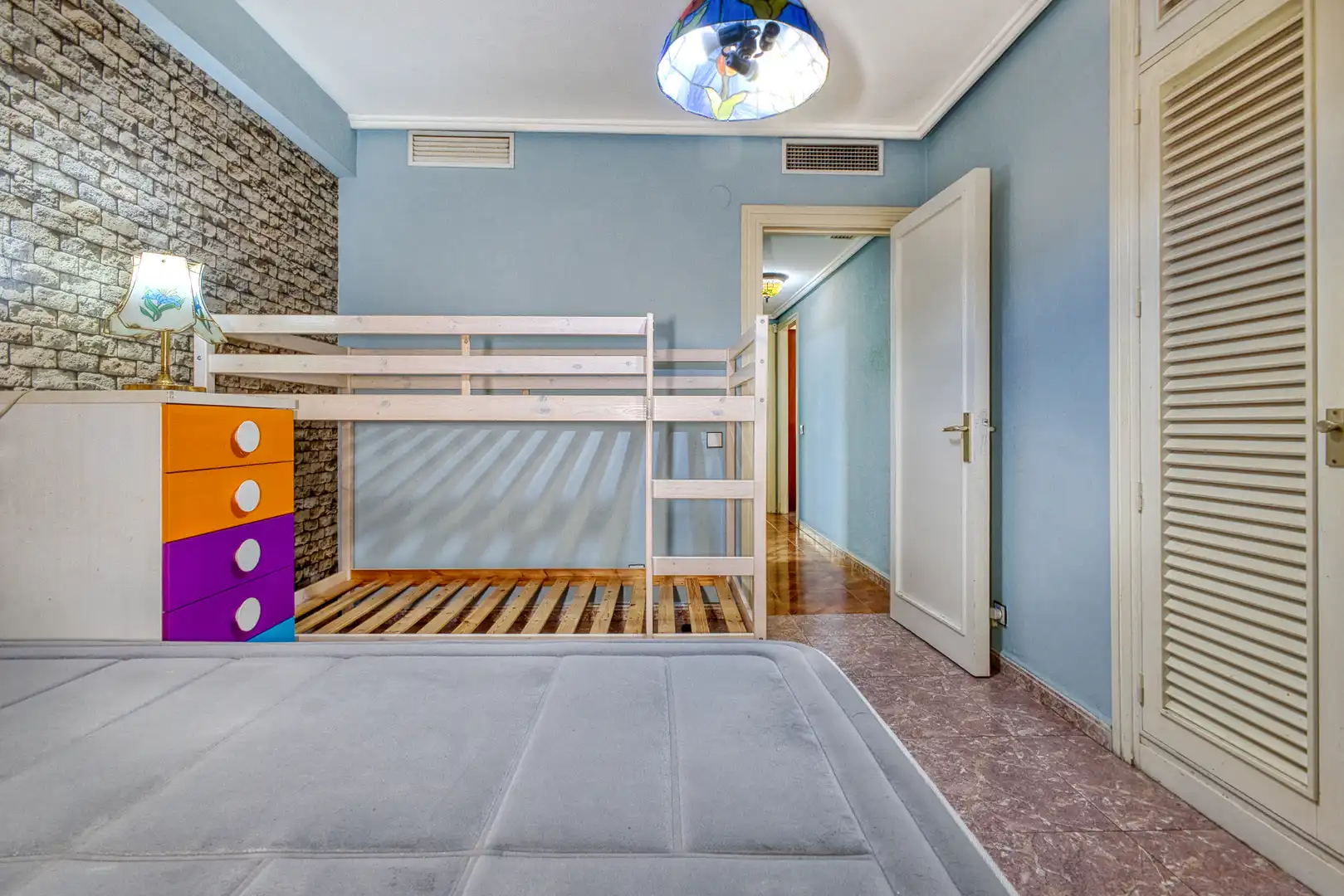 Habitación de Piso en venta en Alicante / Alacant con Aire acondicionado, Calefacción y Terraza