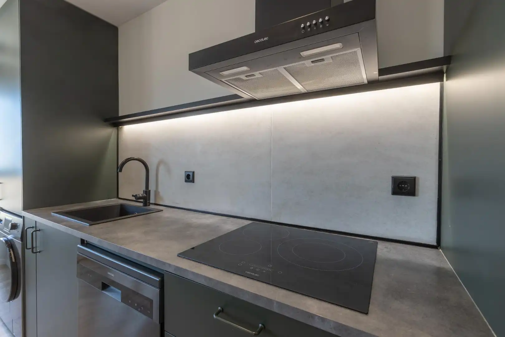 Piso con ascensor en venta en Calle Calle Alejandro Dumas, imagen 5