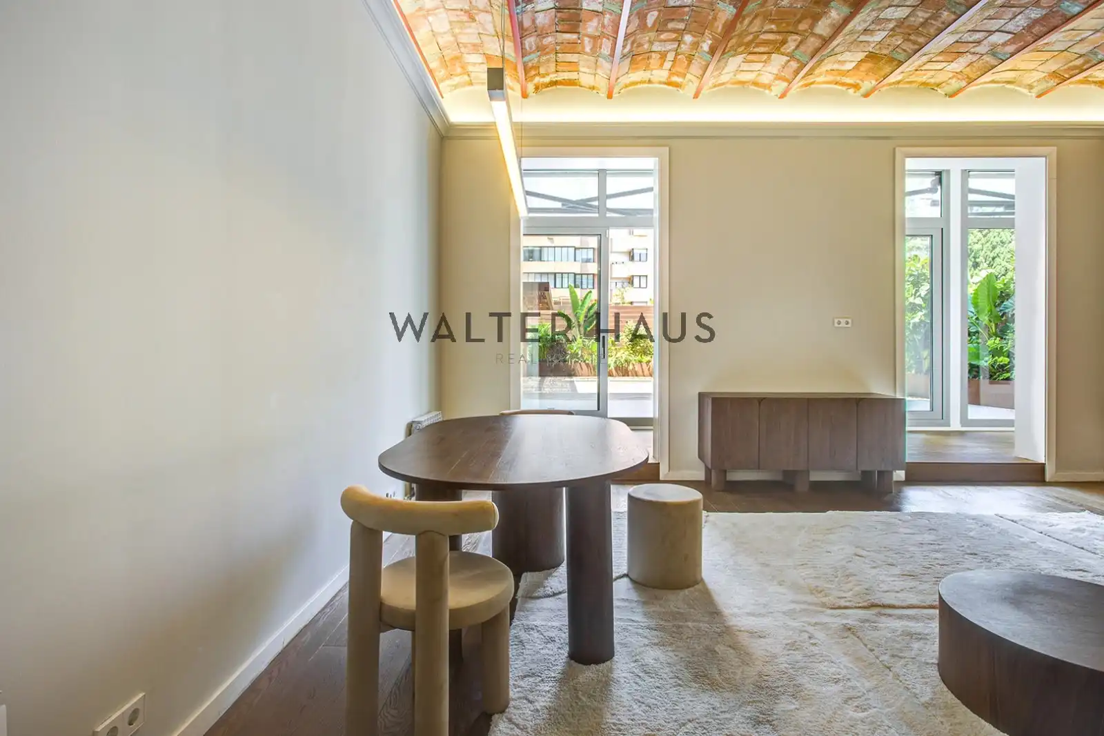 Comedor de Piso en venta en Barcelona con Aire acondicionado, Terraza y Horno