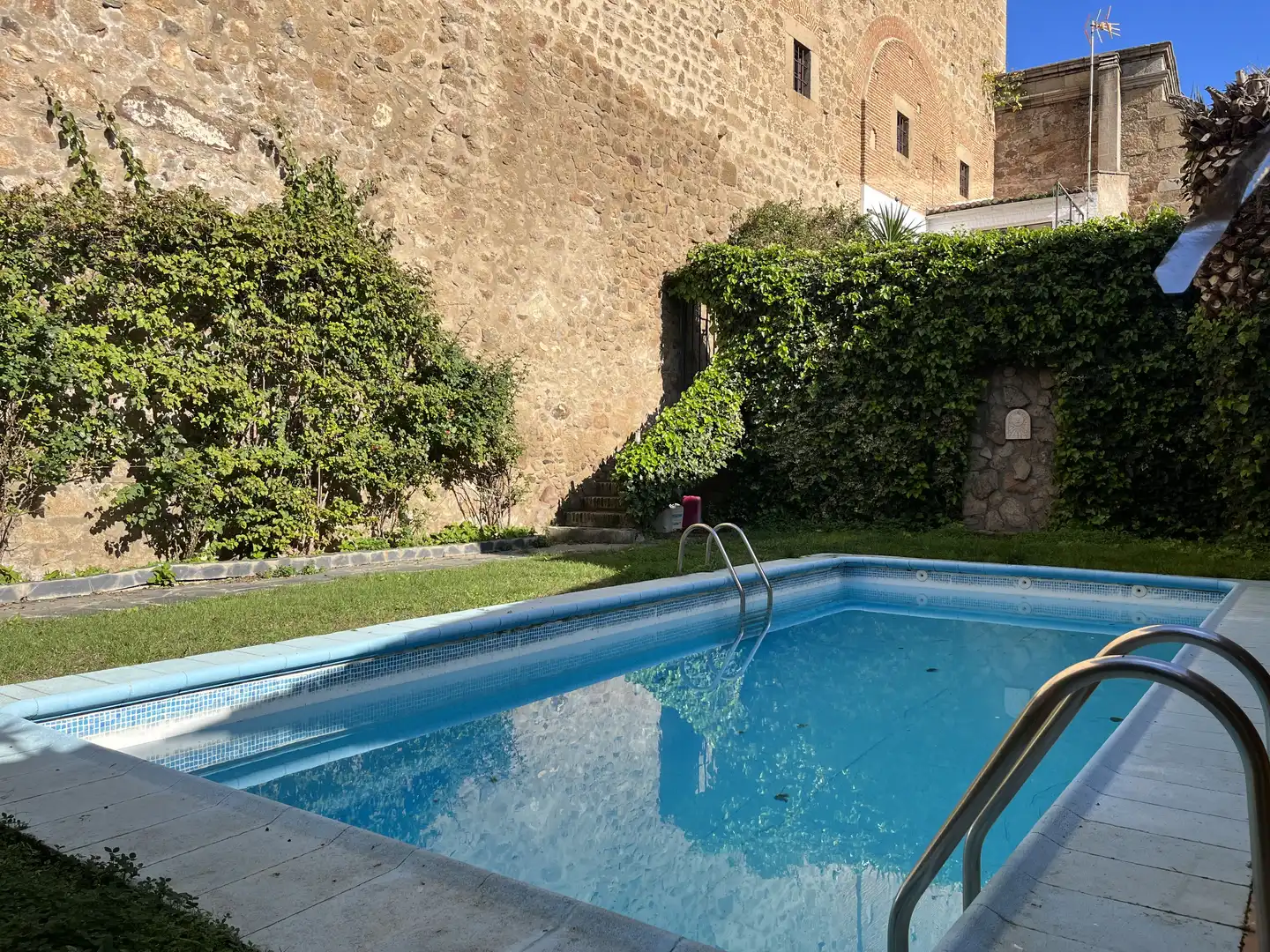 Houses for sale in Calle Coria, Centro Ciudad