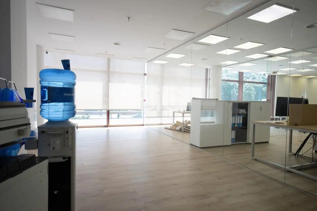 Office space with lift to rent in Pla d'en Boet, imagen 5