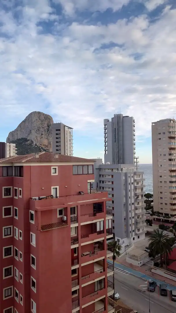 Außenansicht von Wohnungen zum Verkauf in Calpe / Calp mit Klimaanlage, Privatgarten und Terrasse