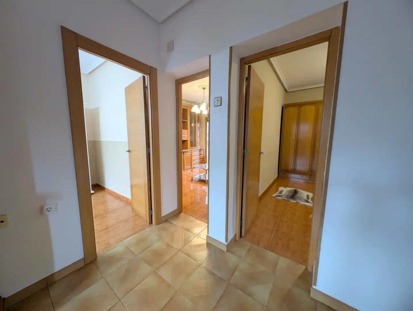 Piso en venta en San Martín del Rey Aurelio con Calefacción, Trastero y Balcón