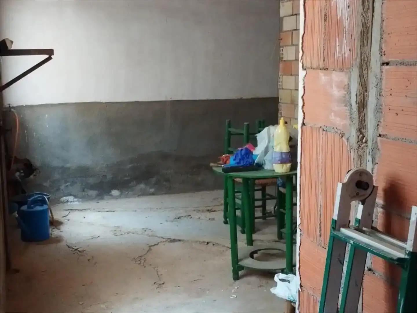 Local en venta en Casas-Ibáñez