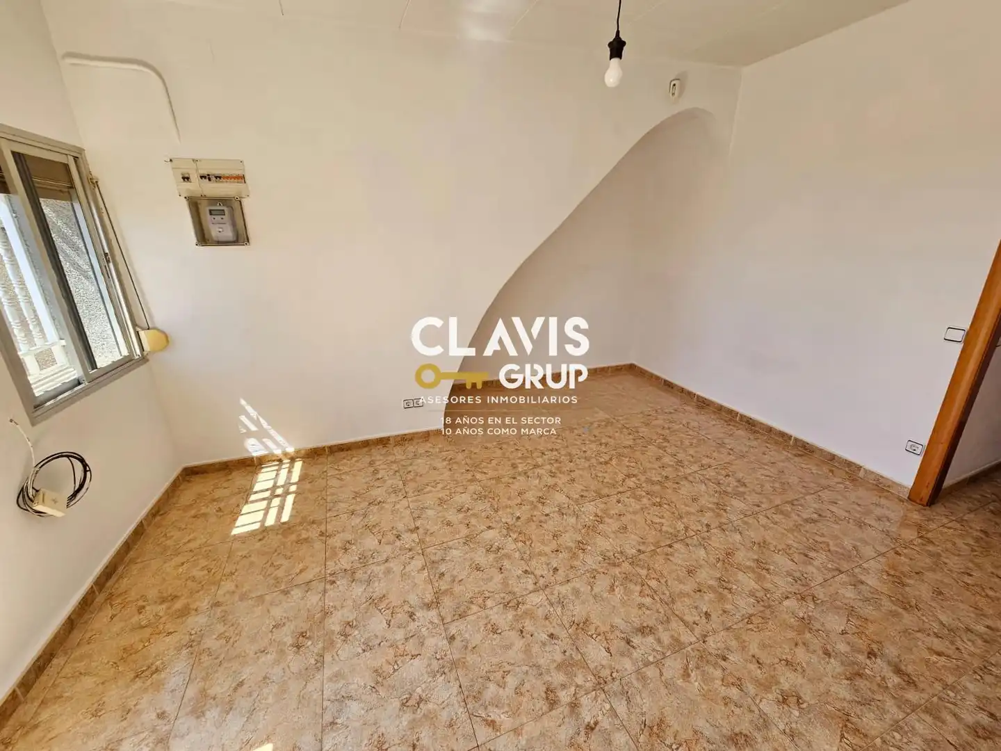 Exterior view of Flat for sale in Barcelona  with Private garden, Terrace and Oven