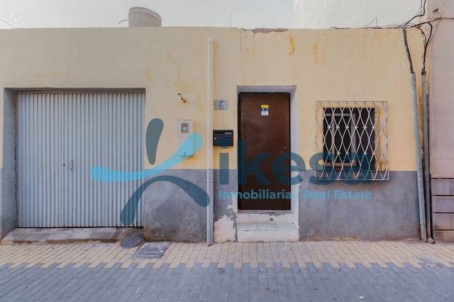 Casa-chalet en Venta en Los Molinos - Villa Blanca