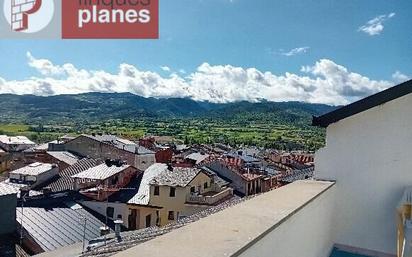 Vista exterior de Dúplex en venda en La Seu d'Urgell amb Terrassa