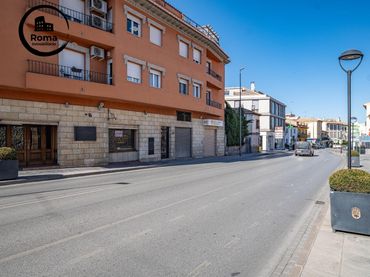 Local comercial en venda a Calle de Granada