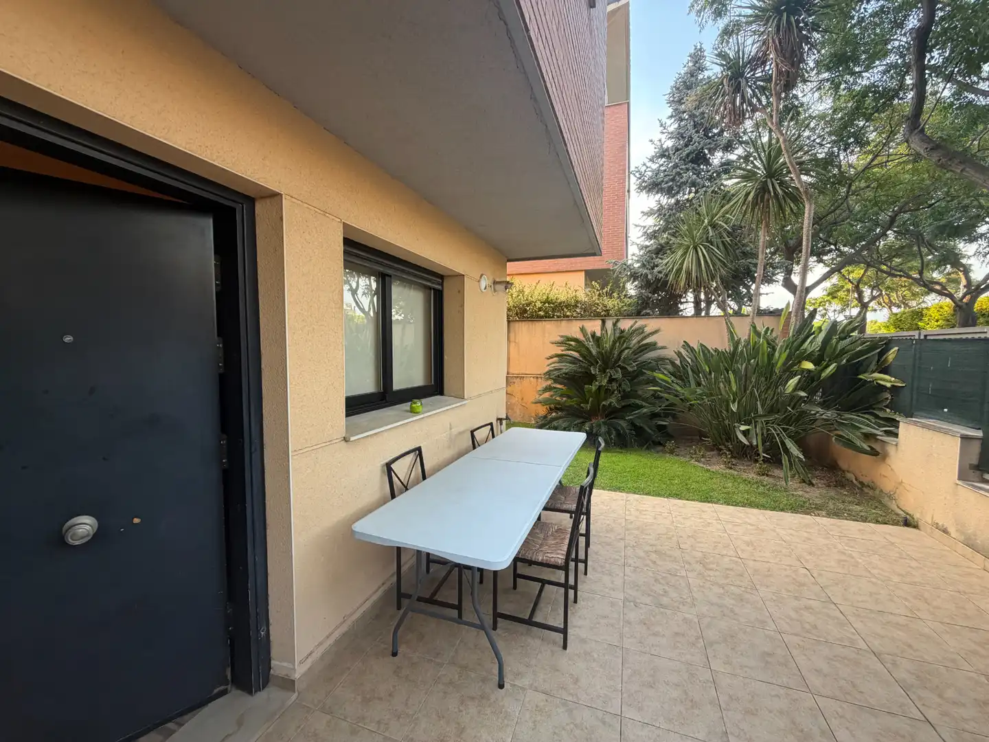 Terrassa de Casa adosada en venda en Cambrils amb Aire condicionat, Calefacció i Jardí privat