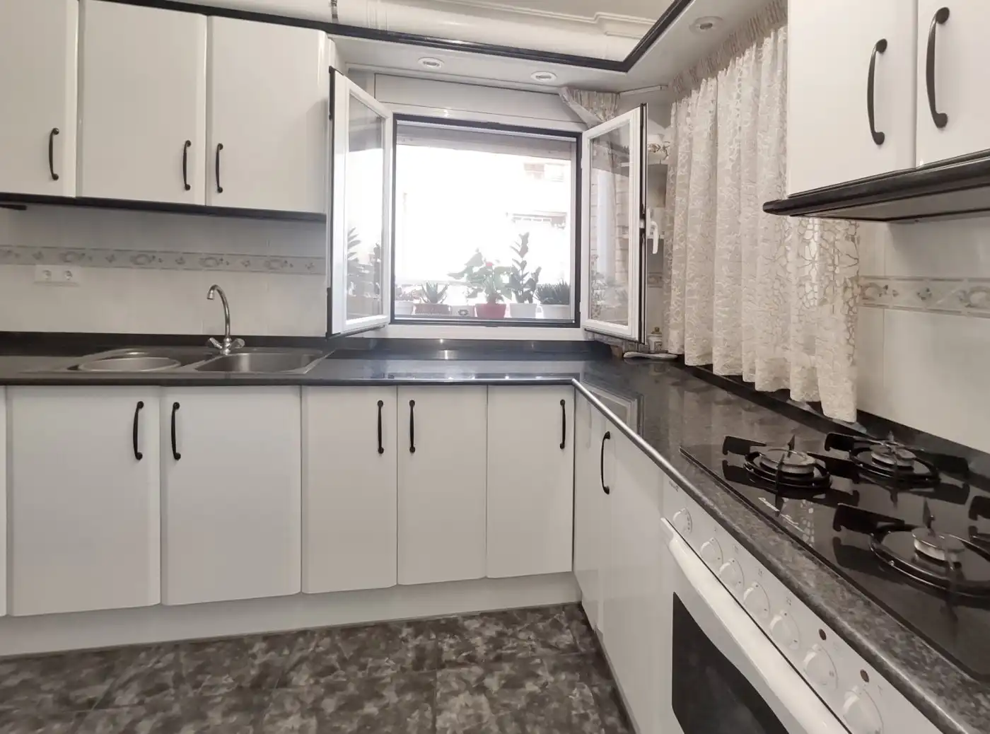 Kitchen of Flat for sale in Lleida  with Heating