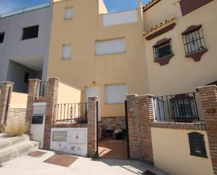 Vista exterior de Casa adosada en venda en Vélez-Málaga