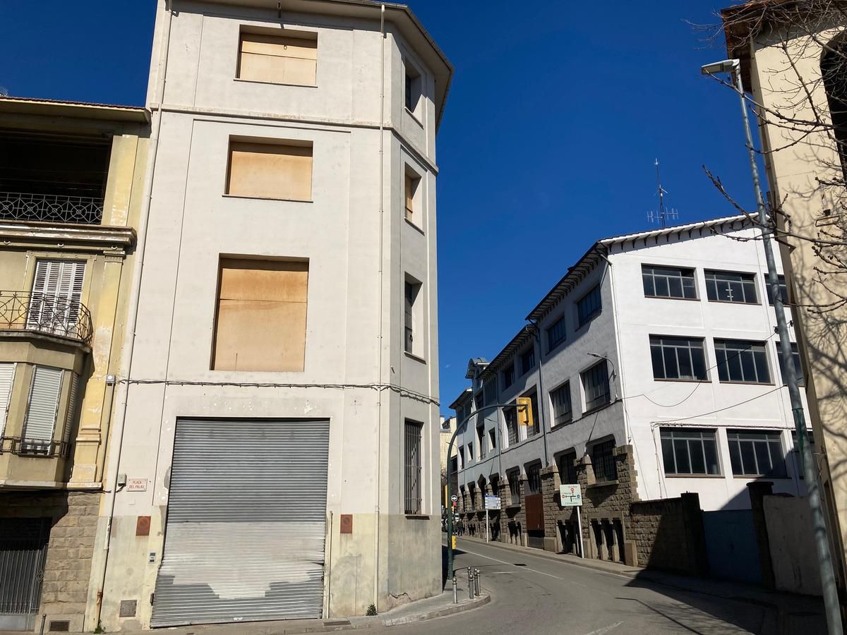 Exterior view of Industrial buildings for sale in Olot  with Heating
