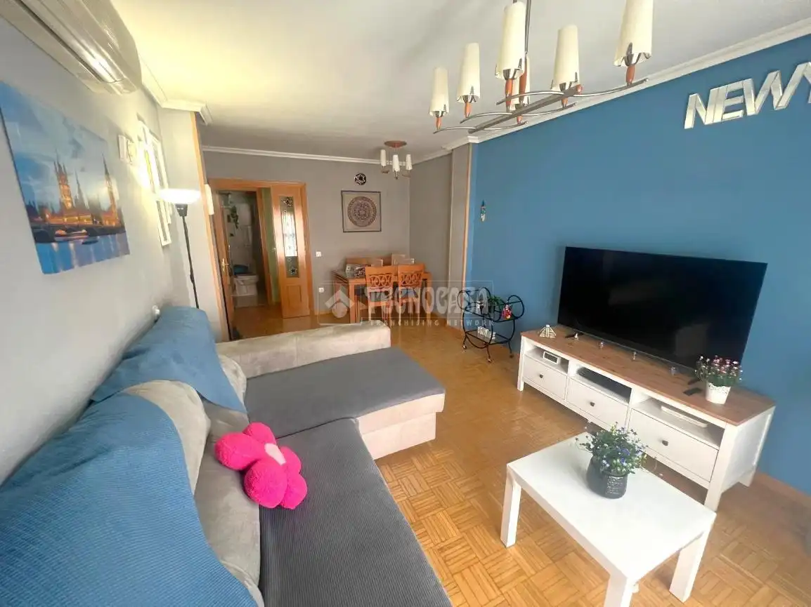Sala de estar de Piso en venta en Parla con Aire acondicionado, Calefacción y Parquet