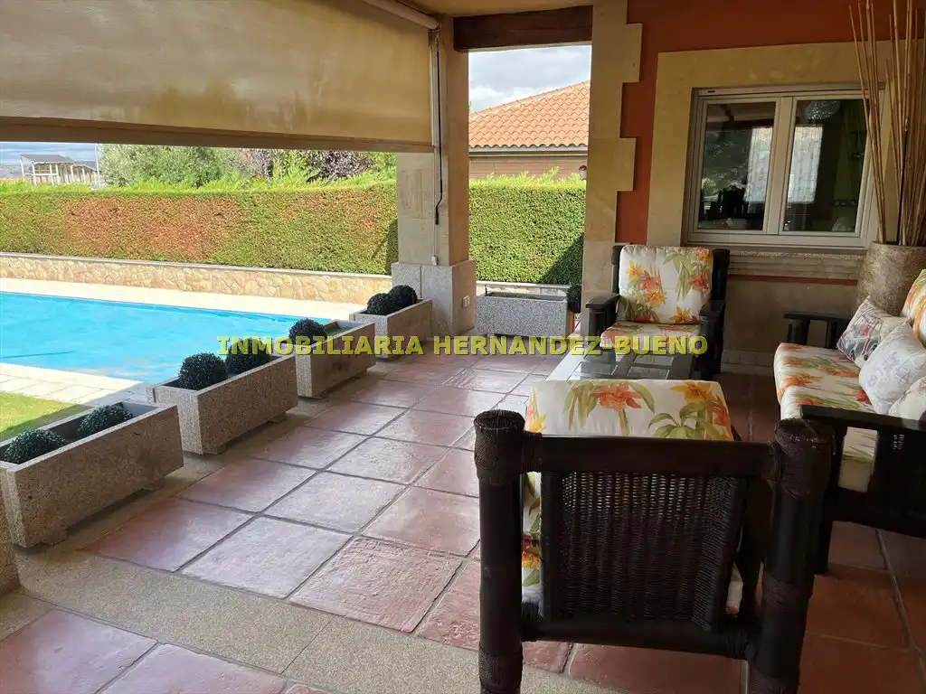 Terraza de Casa o chalet en venta en Carbajosa de la Sagrada con Aire acondicionado, Calefacción y Jardín privado