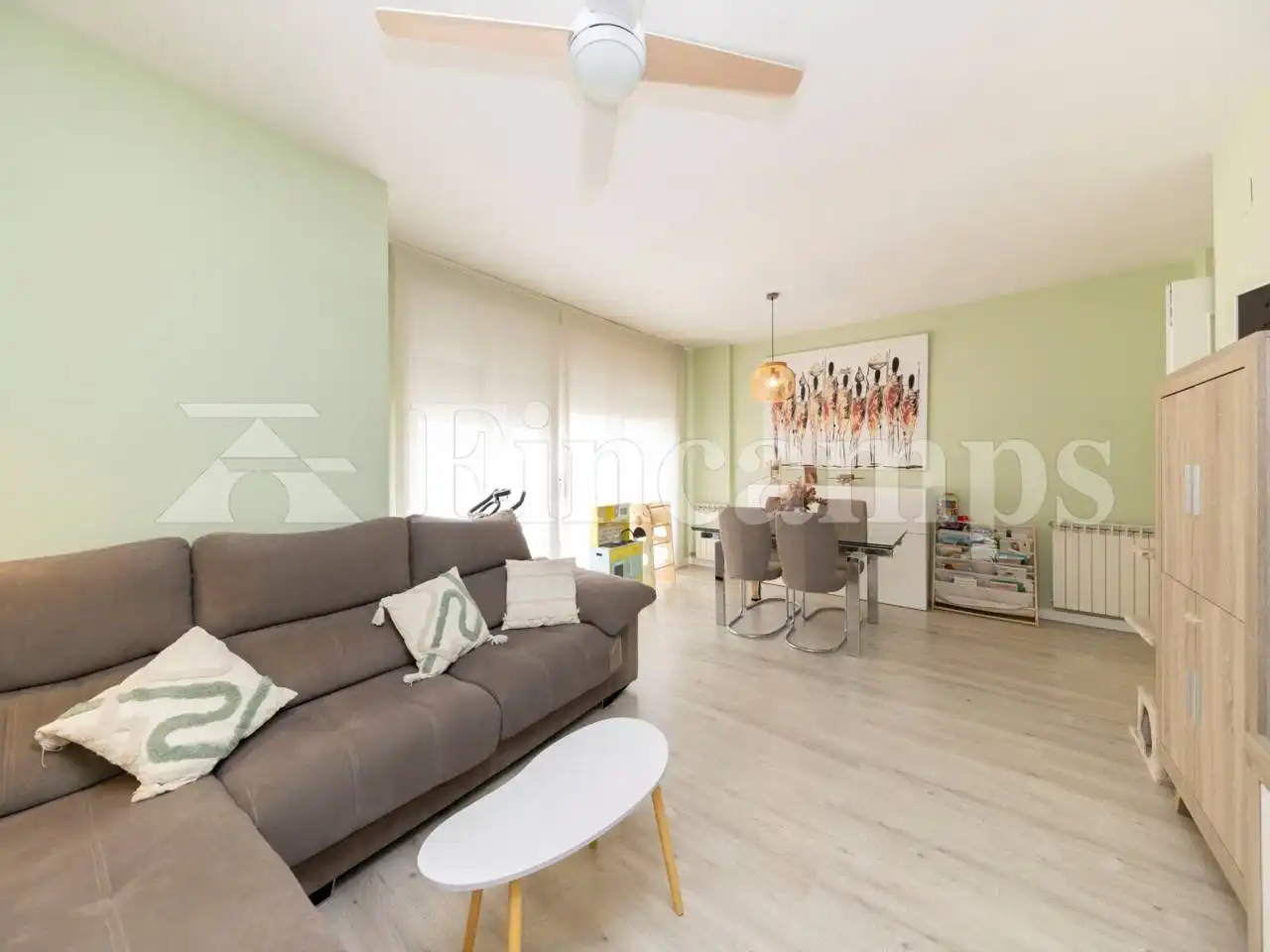 Living room of Flat for sale in Sabadell  with Air Conditioner, Heating and Parquet flooring