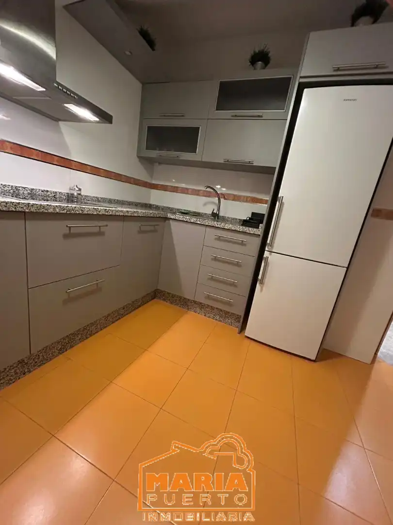 Cuina de Apartament de lloguer en Antequera amb Aire condicionat, Traster i Moblat