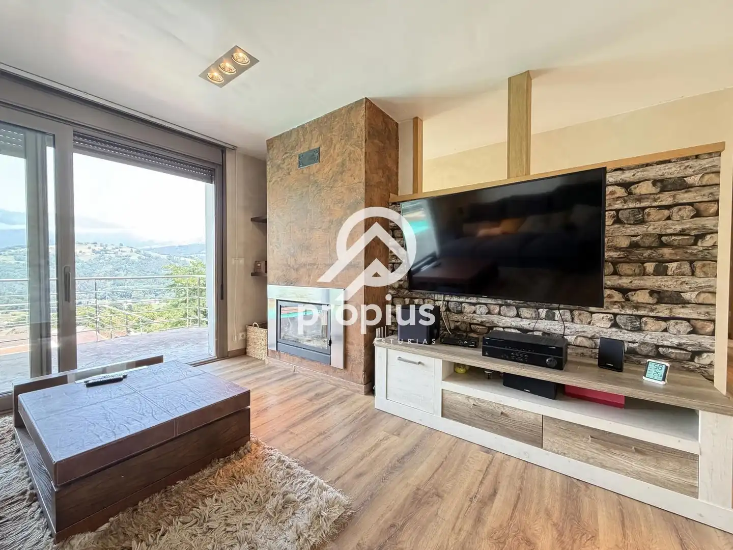 Sala de estar de Casa o chalet en venta en Cangas de Onís con Calefacción, Terraza y Trastero