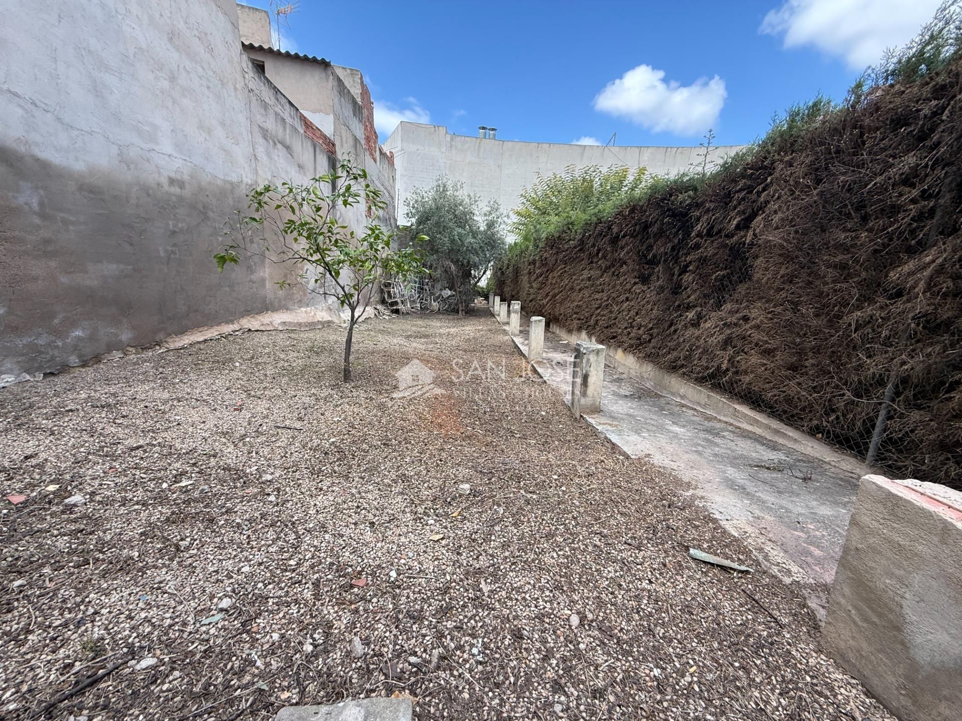Haus oder Chalet zum Verkauf in Aspe mit Klimaanlage, Privatgarten und Terrasse