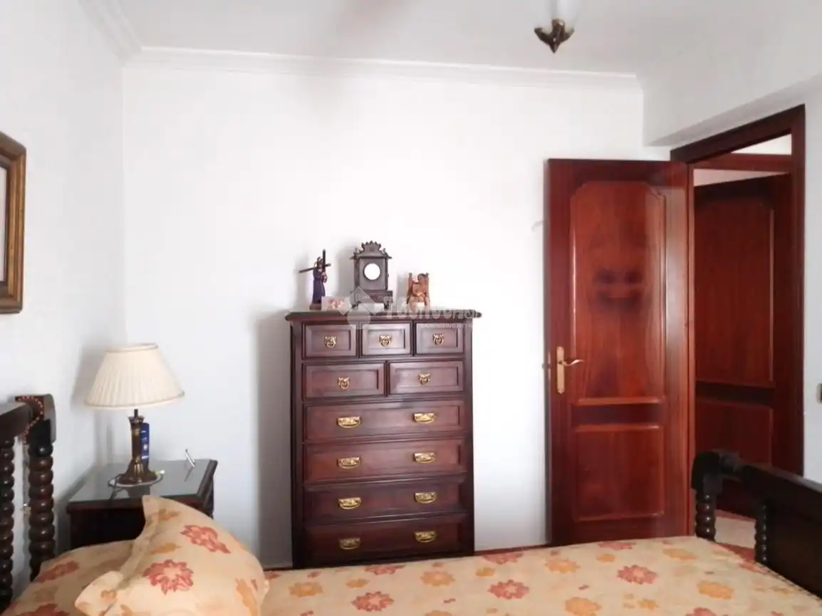 Habitación de Piso en venta en Sevilla con Aire acondicionado, Terraza y Amueblado