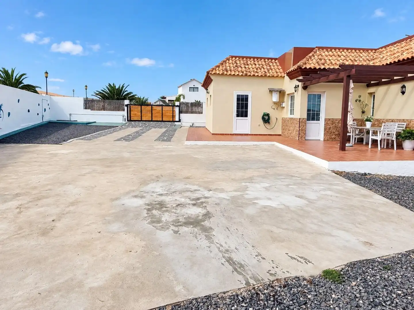 Detached house with pool for sale in CL VALDIVIA, imagen 43
