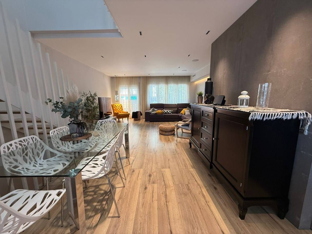 Sala d'estar de Casa o xalet en venda en Sabadell amb Aire condicionat, Calefacció i Jardí privat