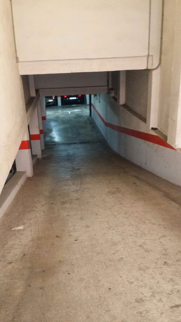 Garatge de lloguer a Carrer Joan Muntaner i Bujosa, 21, Son Cotoner