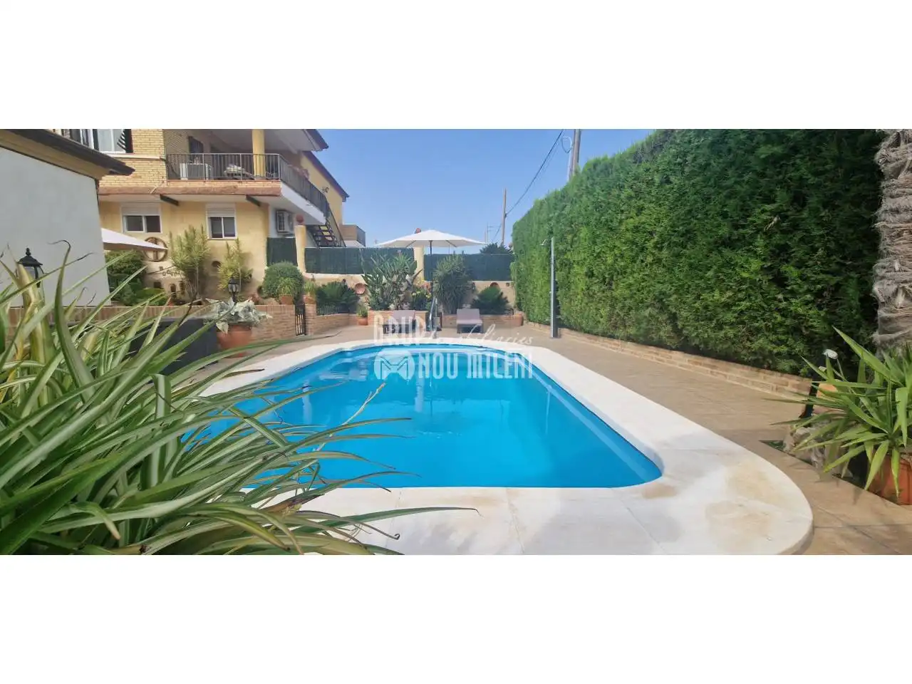 Swimming pool of Houses for sale in Picassent  with Air Conditioner, Private garden and Terrace