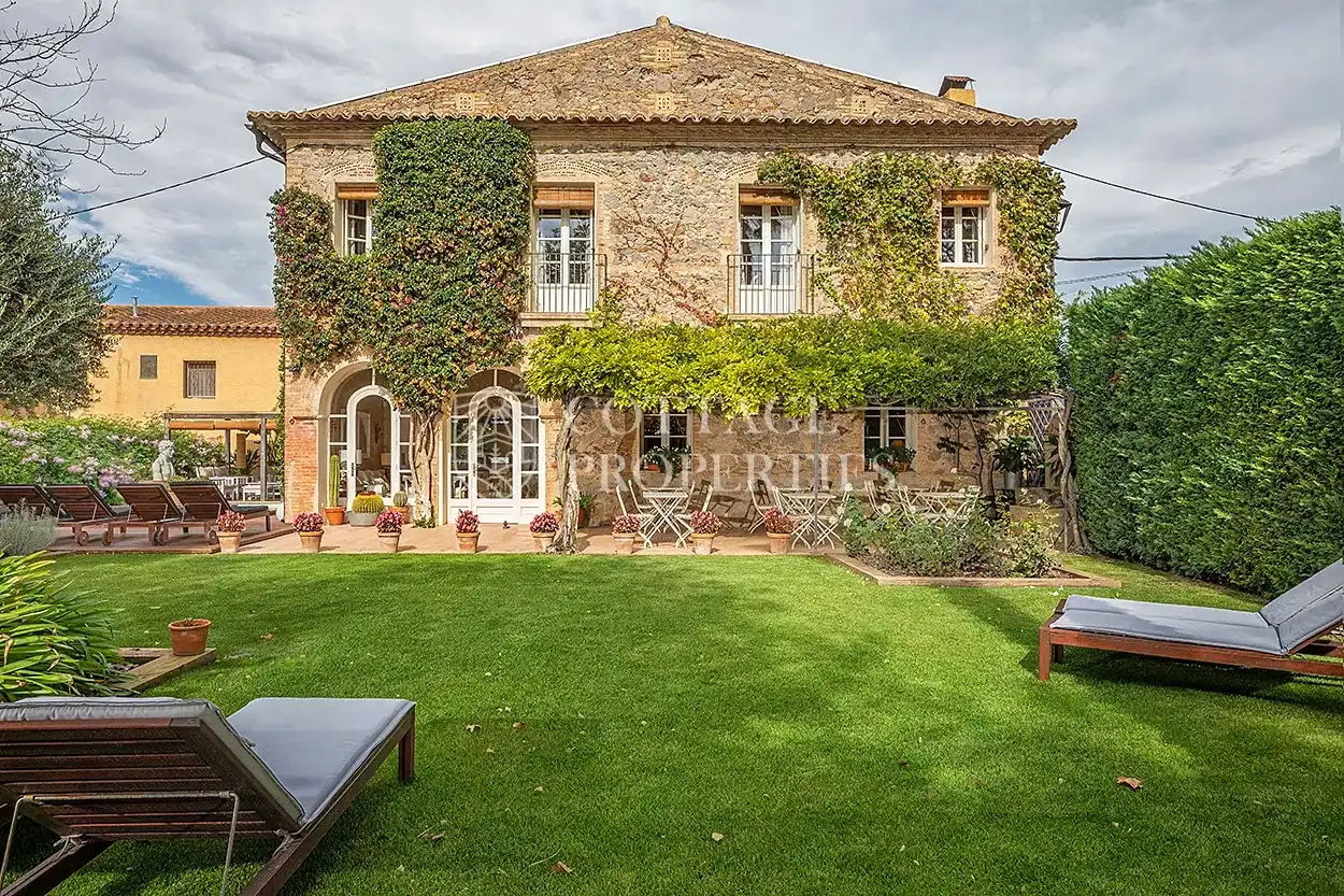 Jardín de Finca rústica en venta en Torroella de Fluvià con Aire acondicionado, Jardín privado y Terraza
