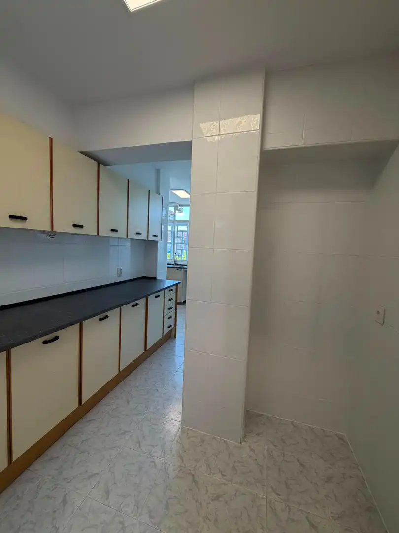 Cocina de Piso de alquiler en Madrid con Calefacción, Parquet y Terraza