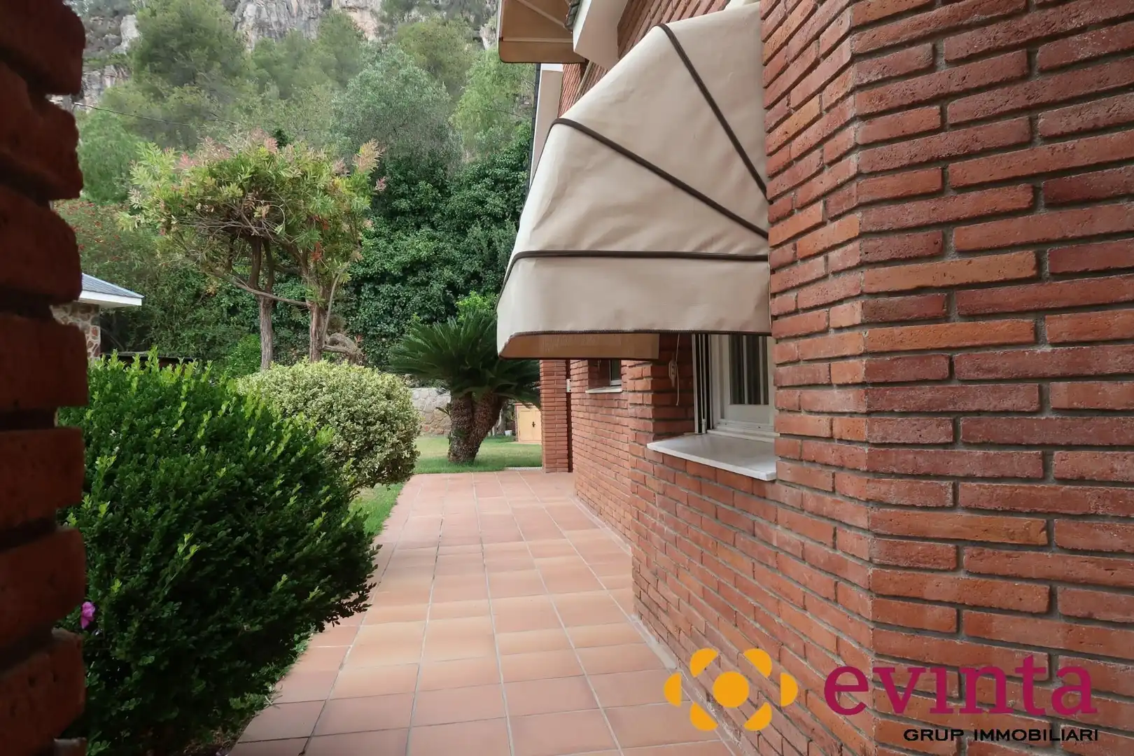 Jardín de Casa o chalet en venta en Vallirana con Calefacción, Jardín privado y Terraza