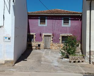 Vista exterior de Casa o xalet en venda en Valderrodilla