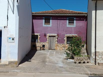 Vista exterior de Casa o xalet en venda en Valderrodilla