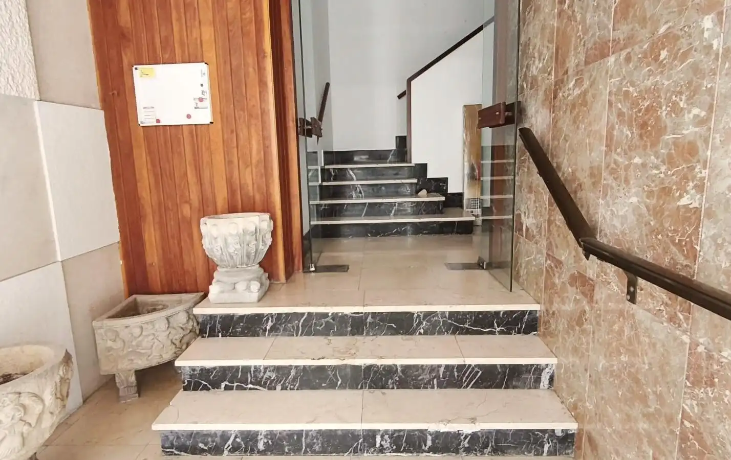 Piso en venta en Cádiz con Terraza y Trastero