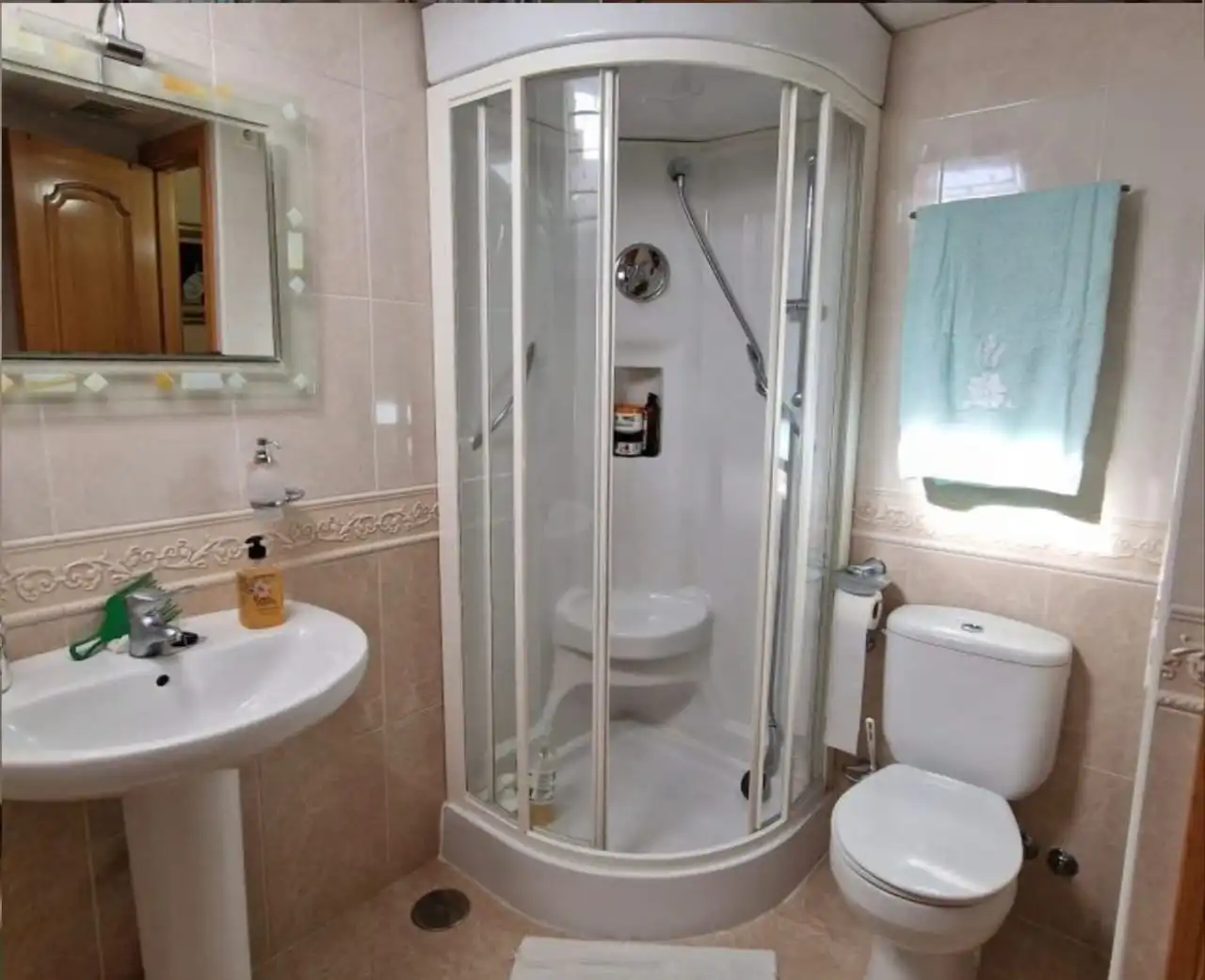 Badezimmer von Maisonette zum Verkauf in Plasencia mit Klimaanlage, Heizung und Terrasse