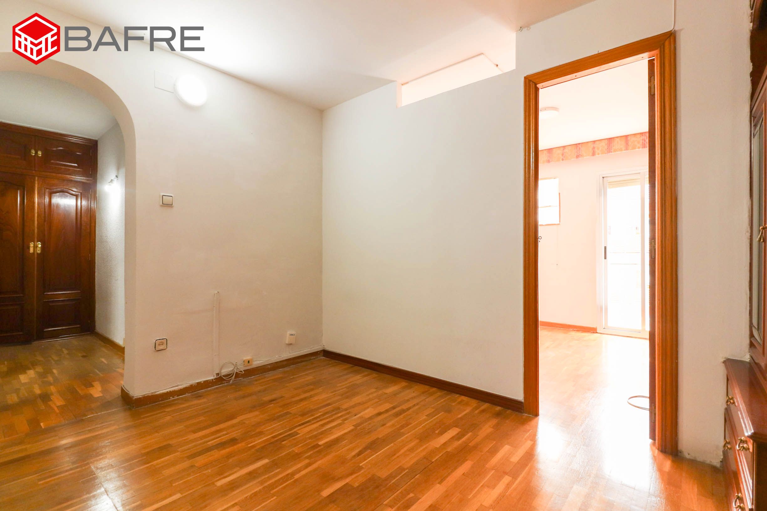 Flat for sale in  Madrid Capital  with Heating