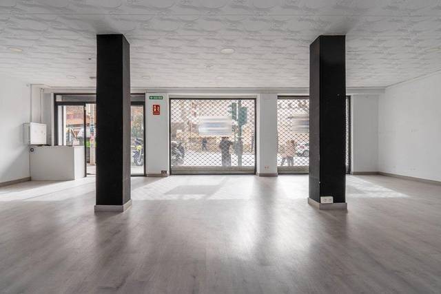 Local comercial en Venta en Avenida del Doctor Olóriz, 27 en Plaza de Toros