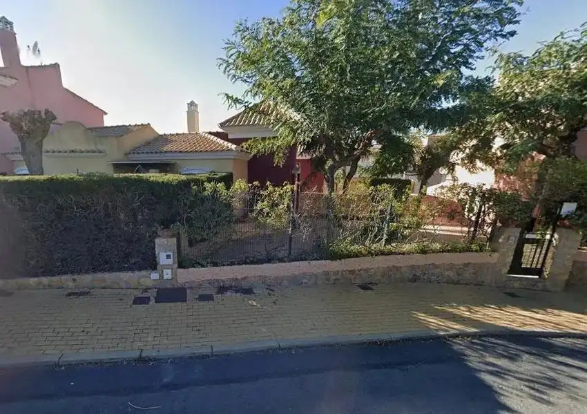 Vista exterior de Piso en venta en Islantilla con Jardín privado, Terraza y Balcón