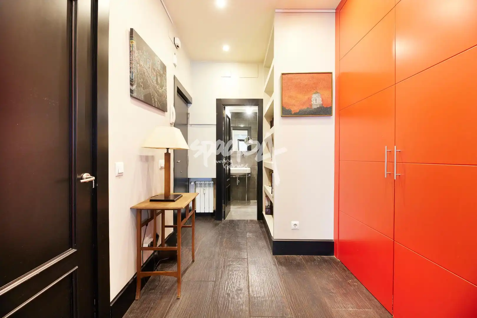 Wohnung zum Verkauf in Madrid mit Klimaanlage und Heizung