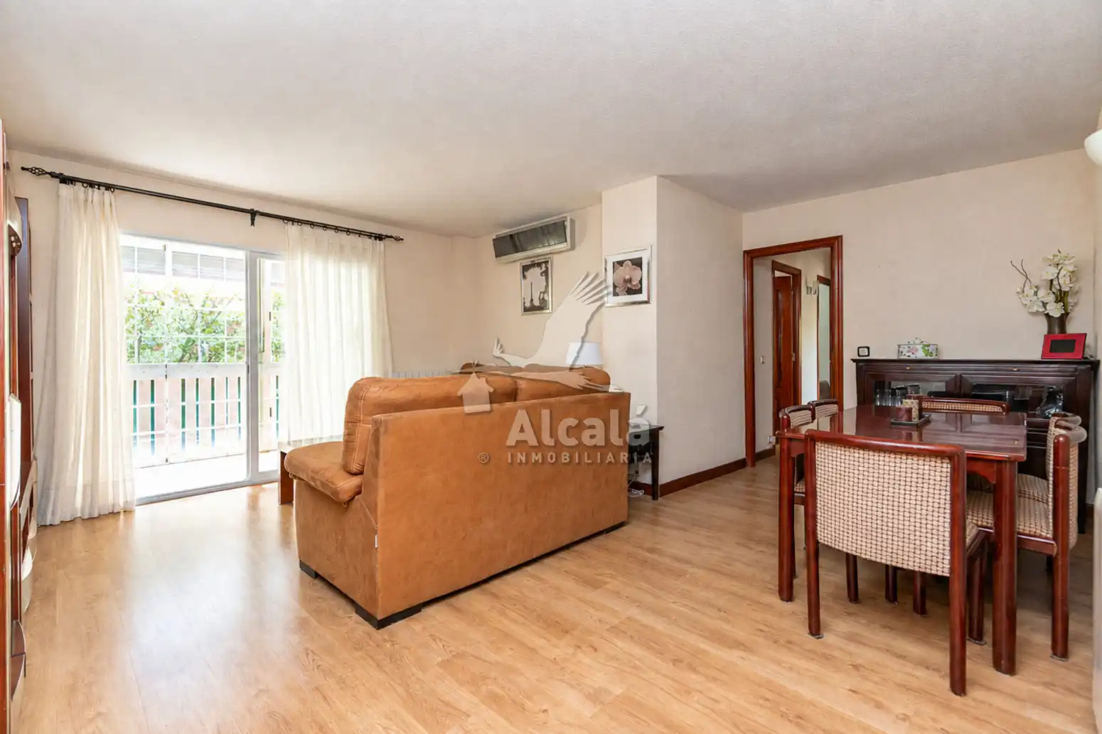 Living room of Flat for sale in Venecia - Nueva Alcalá